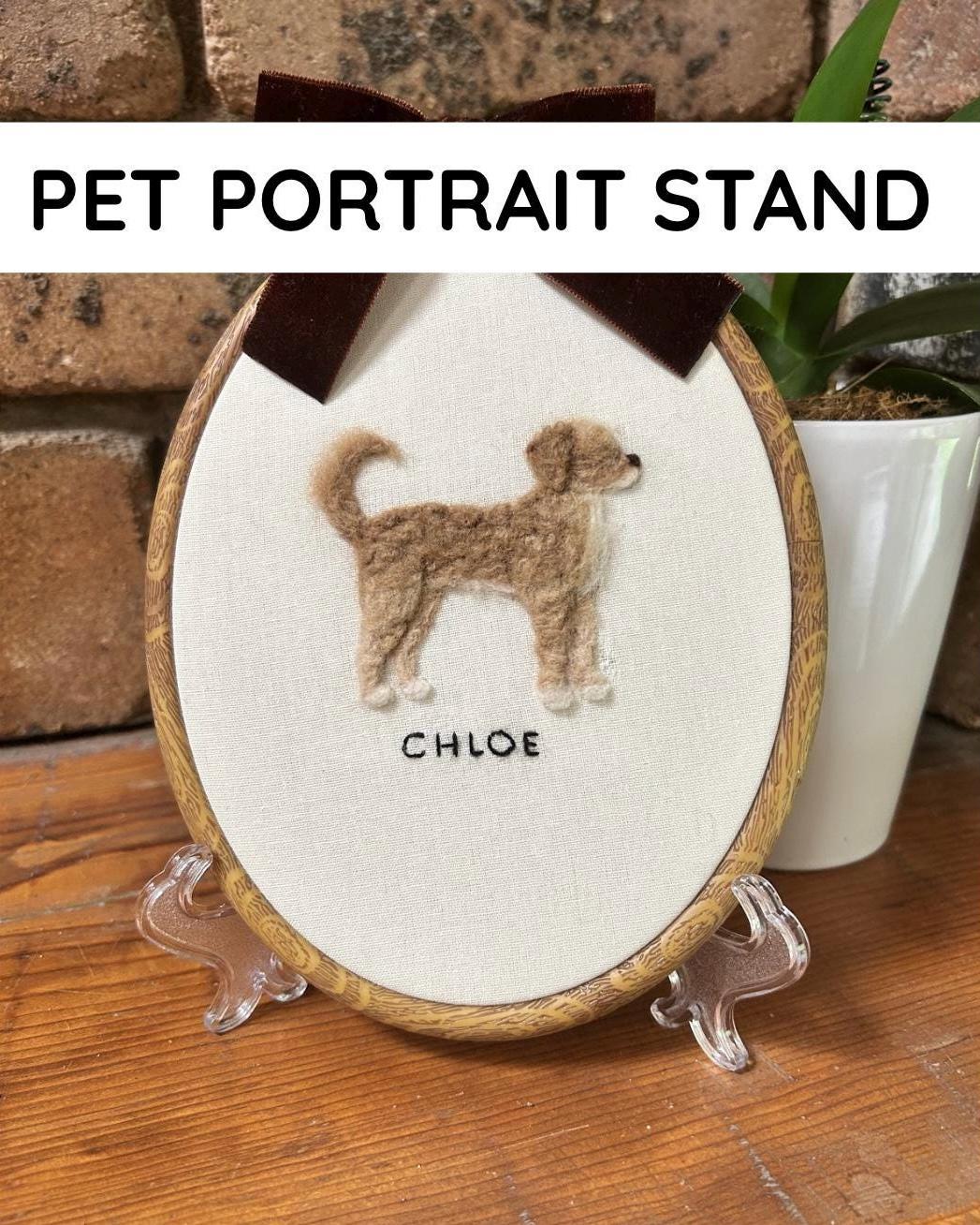Pet Portrait Stand